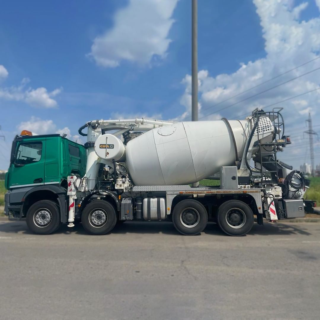 Mercedes-Benz Arocs CIFA MK 28m/4L Pumi