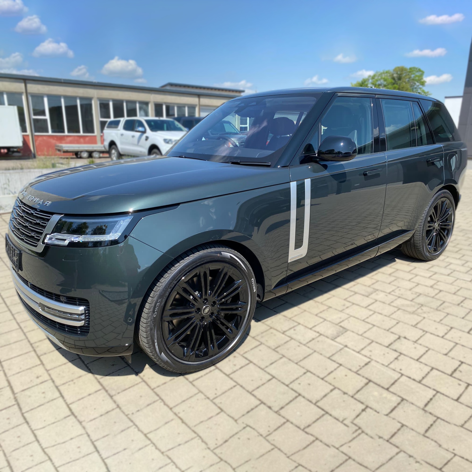 Land Rover Range Rover D350 First Edition